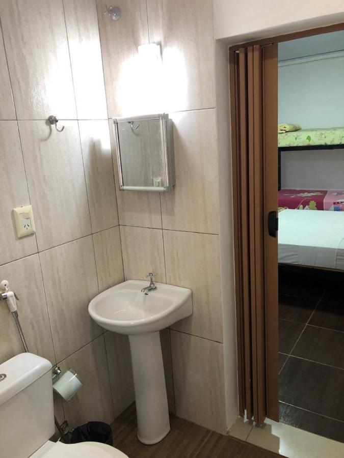 Iguazu apart hostel Puerto Iguazú Kültér fotó