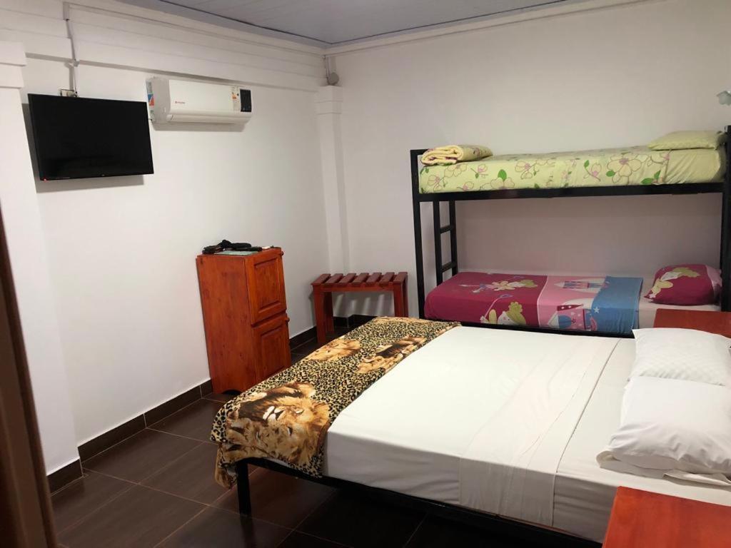 Iguazu apart hostel Puerto Iguazú Kültér fotó